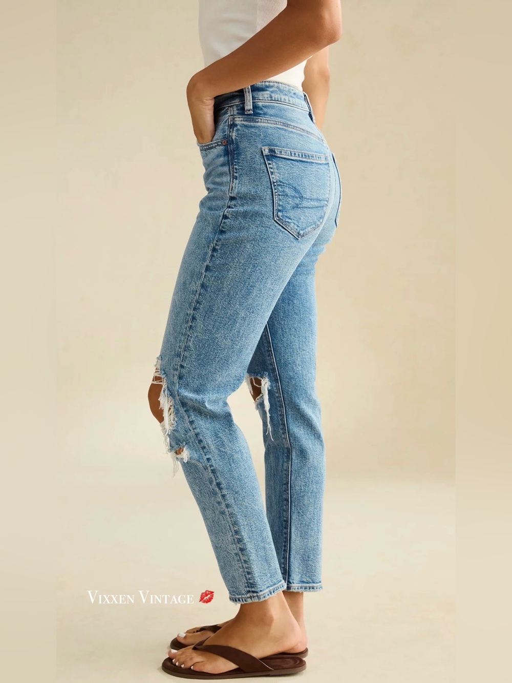 AEO SUPER HIGH WAISTED 'RIPPED MOM JEANS - SHORT' IN BLOWN OUT BLUE
